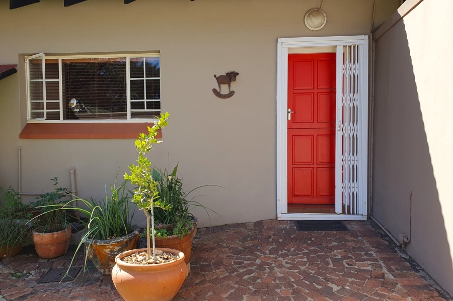 5 Bedroom Property for Sale in Three Rivers Gauteng