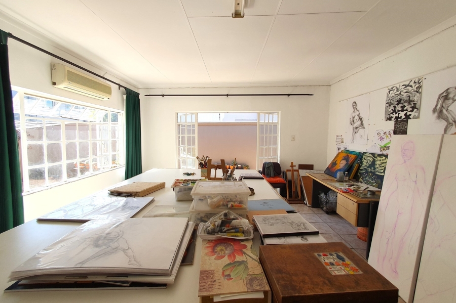 5 Bedroom Property for Sale in Three Rivers Gauteng