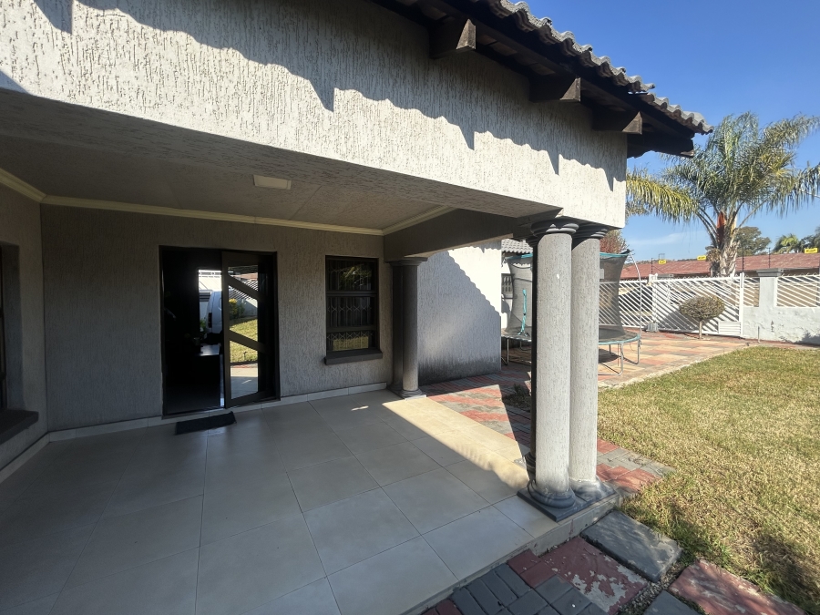 To Let 4 Bedroom Property for Rent in Claremont Gauteng