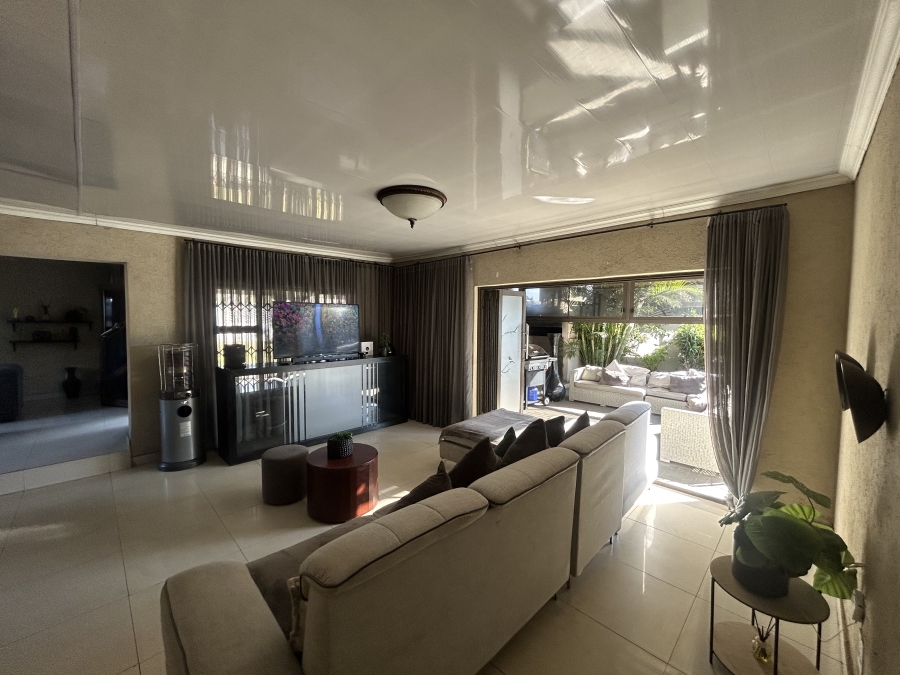 To Let 4 Bedroom Property for Rent in Claremont Gauteng