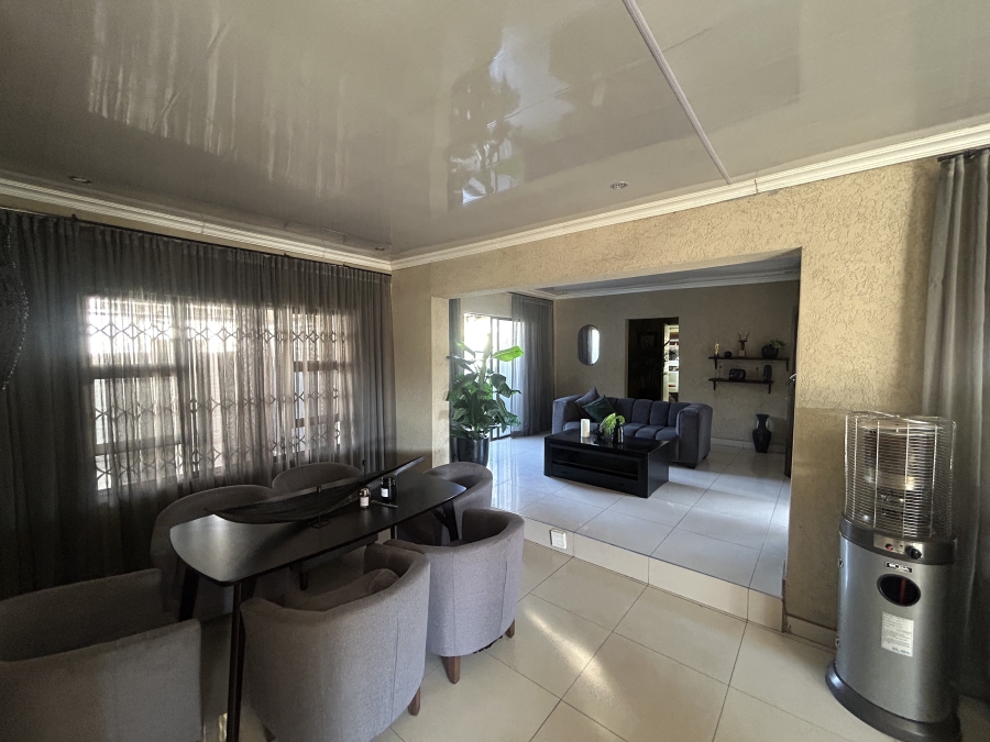 To Let 4 Bedroom Property for Rent in Claremont Gauteng