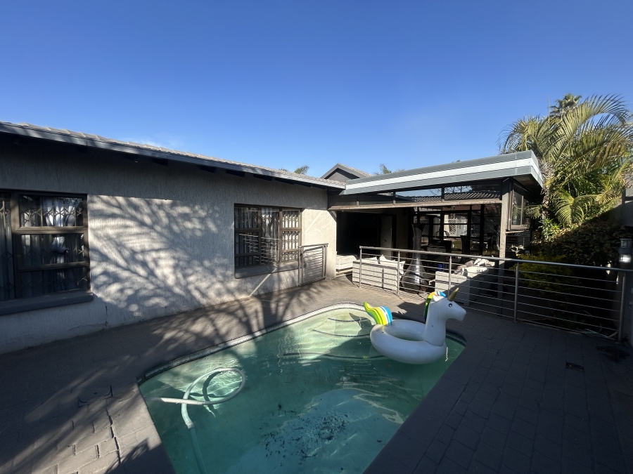 To Let 4 Bedroom Property for Rent in Claremont Gauteng