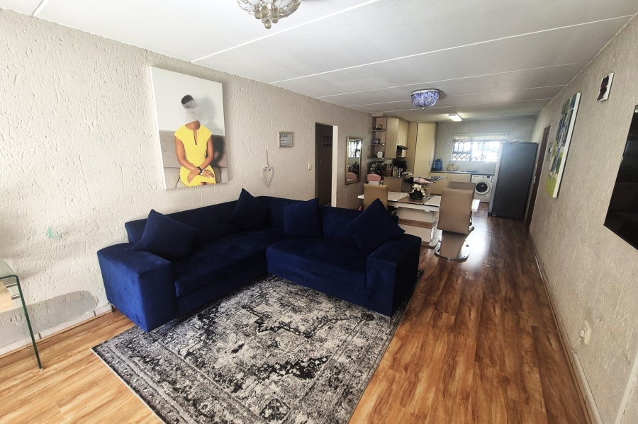 To Let 2 Bedroom Property for Rent in Sunninghill Gauteng