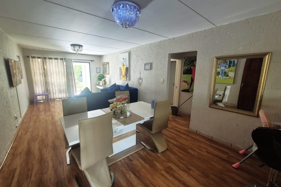 To Let 2 Bedroom Property for Rent in Sunninghill Gauteng