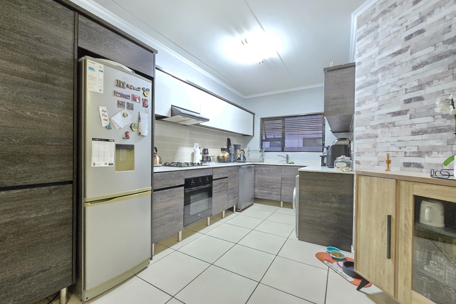3 Bedroom Property for Sale in Greenstone Hill Gauteng