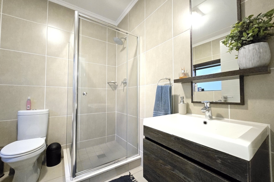 3 Bedroom Property for Sale in Greenstone Hill Gauteng