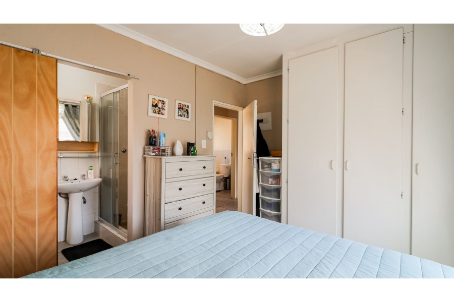 2 Bedroom Property for Sale in Weltevreden Park Gauteng