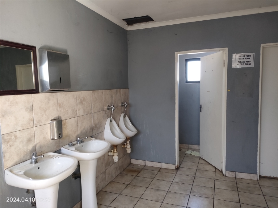 To Let commercial Property for Rent in Lanseria Gauteng