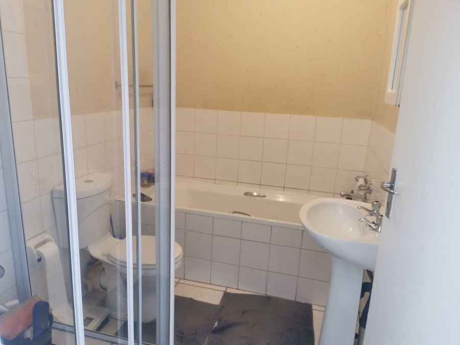 2 Bedroom Property for Sale in Comet Gauteng
