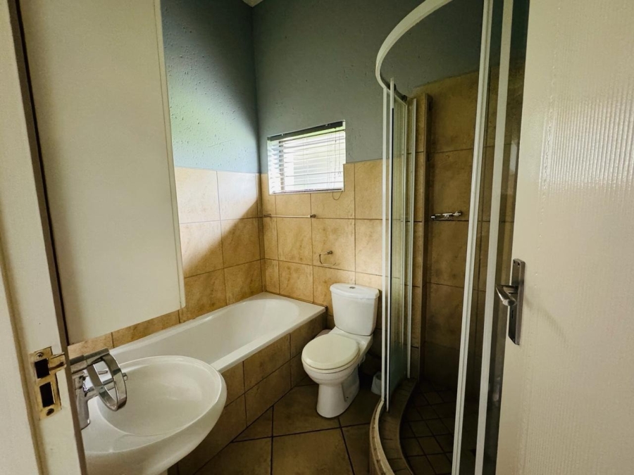 To Let 3 Bedroom Property for Rent in Sable Hills Gauteng
