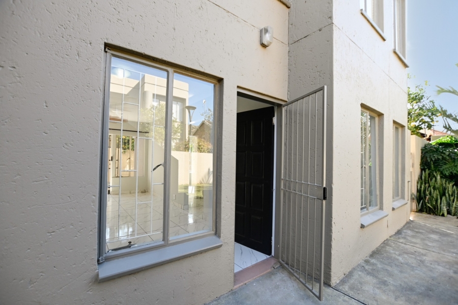 3 Bedroom Property for Sale in Magalieskruin Gauteng