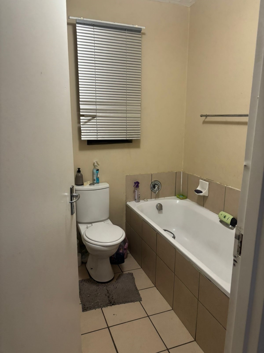 To Let 1 Bedroom Property for Rent in Esther Park Gauteng