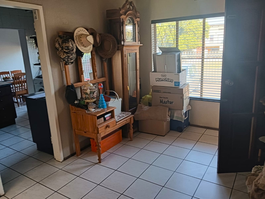 6 Bedroom Property for Sale in Van Riebeeck Park Gauteng