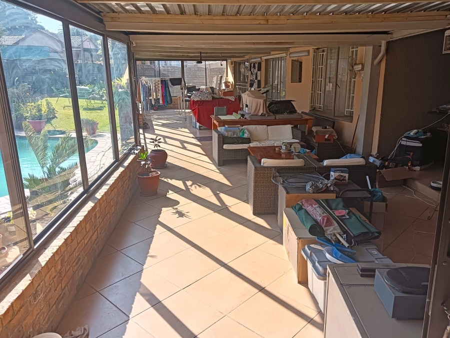 6 Bedroom Property for Sale in Van Riebeeck Park Gauteng