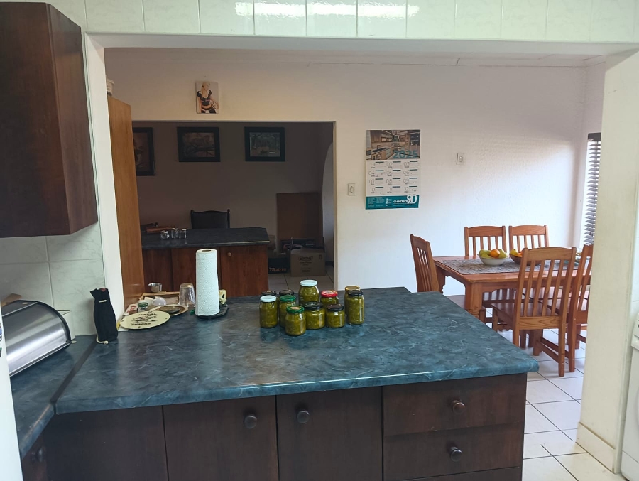6 Bedroom Property for Sale in Van Riebeeck Park Gauteng