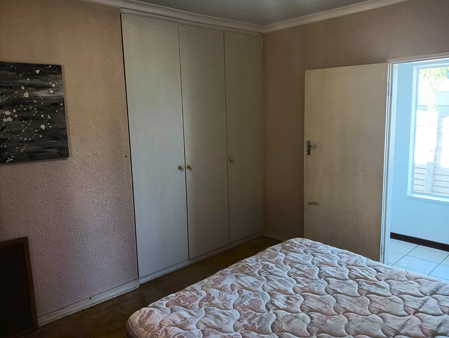 6 Bedroom Property for Sale in Van Riebeeck Park Gauteng