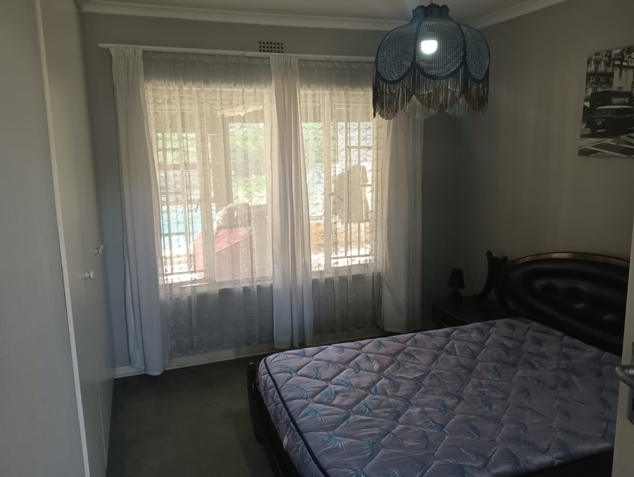 6 Bedroom Property for Sale in Van Riebeeck Park Gauteng