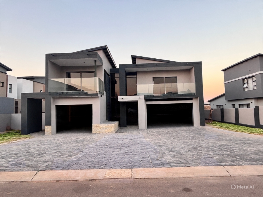 5 Bedroom Property for Sale in Six Fountains Residential Estate Gauteng