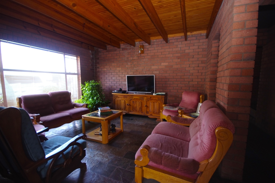 7 Bedroom Property for Sale in Sunair Park Gauteng