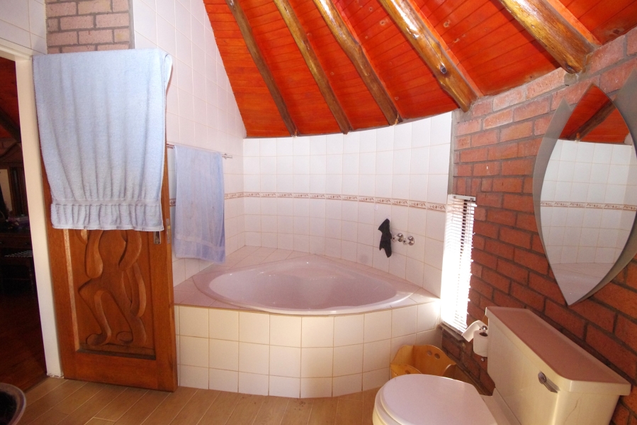 7 Bedroom Property for Sale in Sunair Park Gauteng