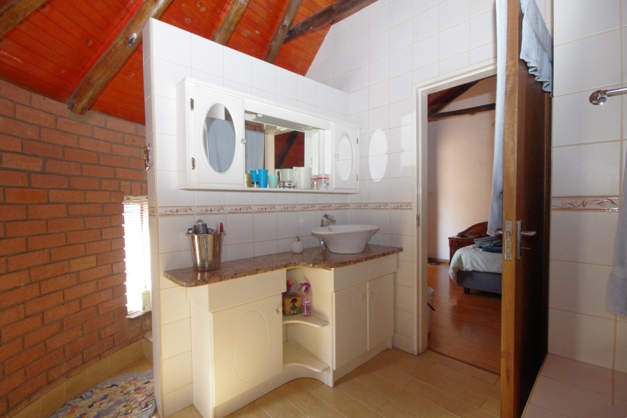 7 Bedroom Property for Sale in Sunair Park Gauteng