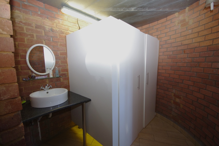 7 Bedroom Property for Sale in Sunair Park Gauteng