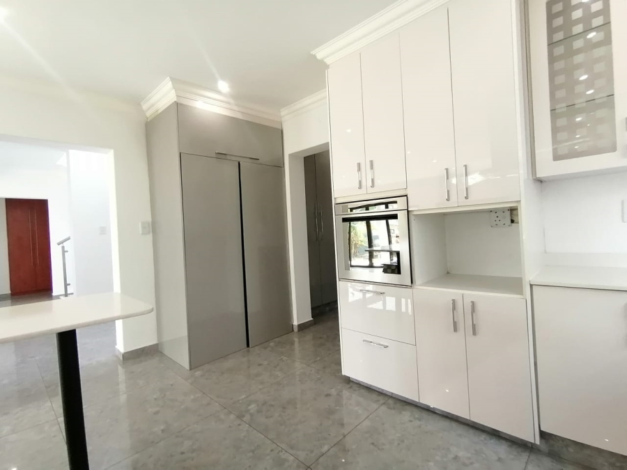 5 Bedroom Property for Sale in Eye of Africa Gauteng