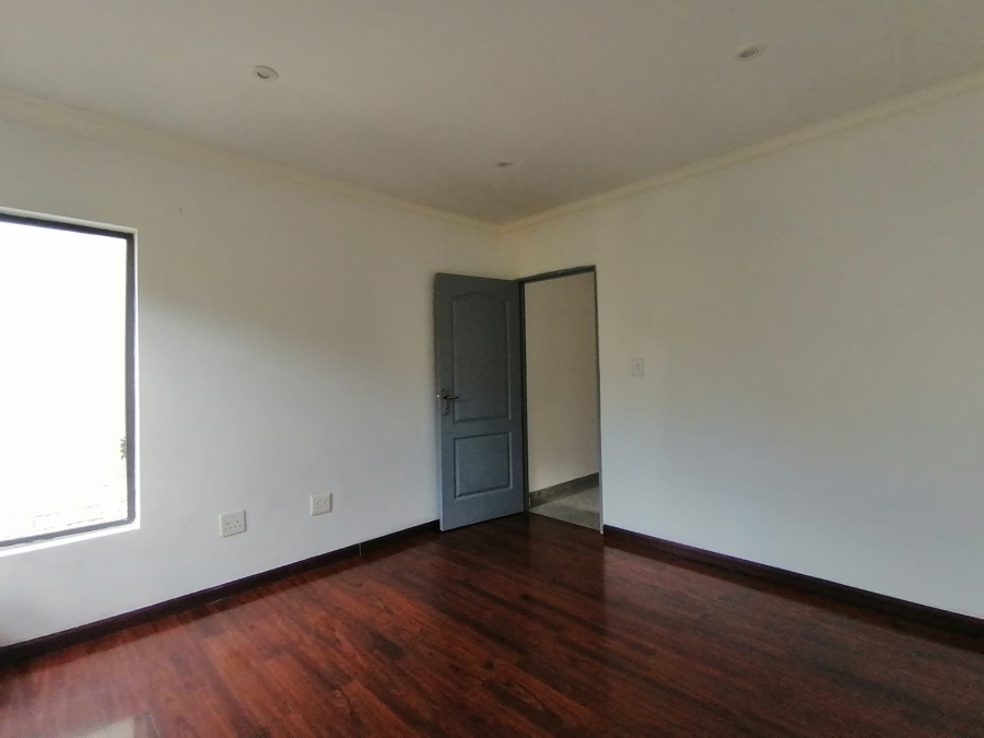 5 Bedroom Property for Sale in Eye of Africa Gauteng