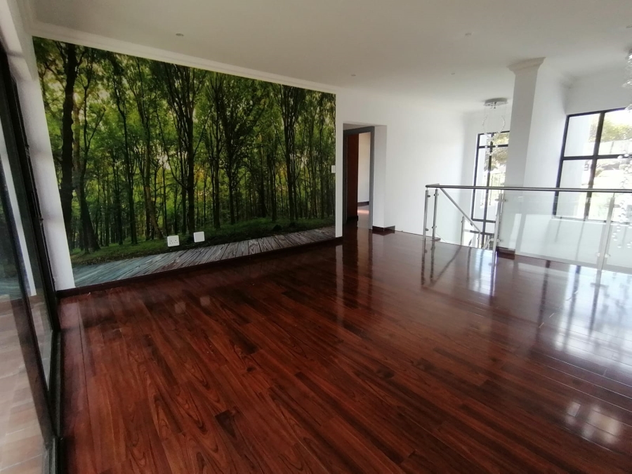 5 Bedroom Property for Sale in Eye of Africa Gauteng