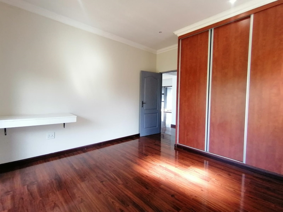 5 Bedroom Property for Sale in Eye of Africa Gauteng