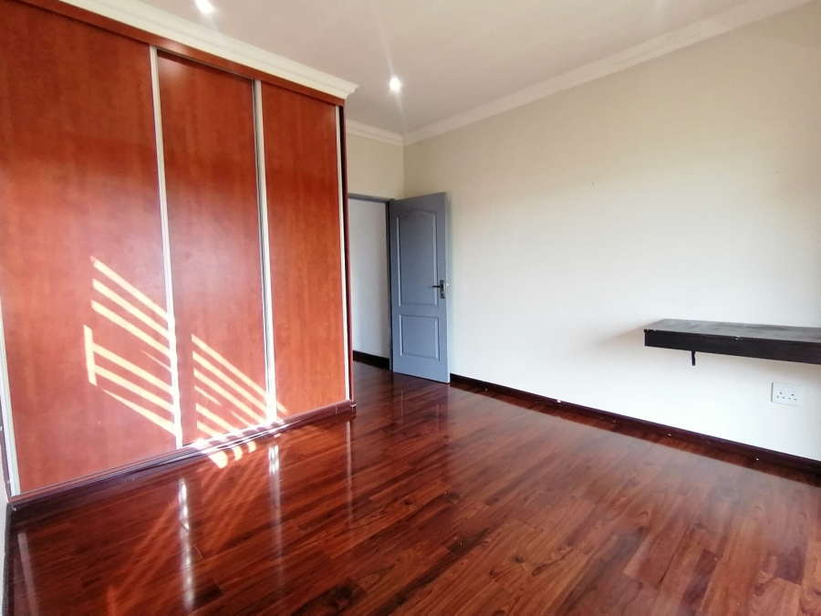 5 Bedroom Property for Sale in Eye of Africa Gauteng