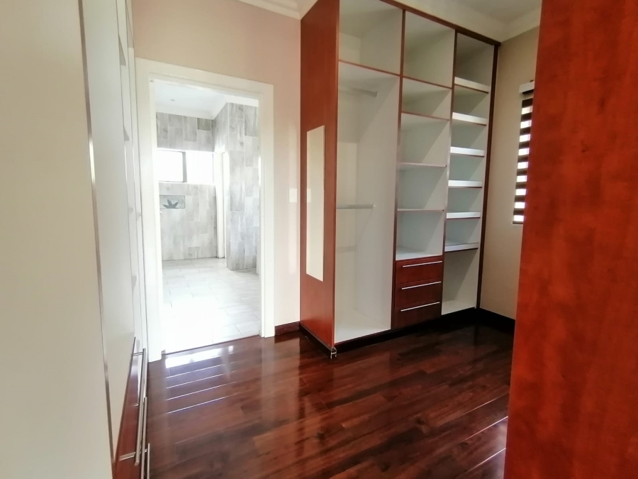 5 Bedroom Property for Sale in Eye of Africa Gauteng