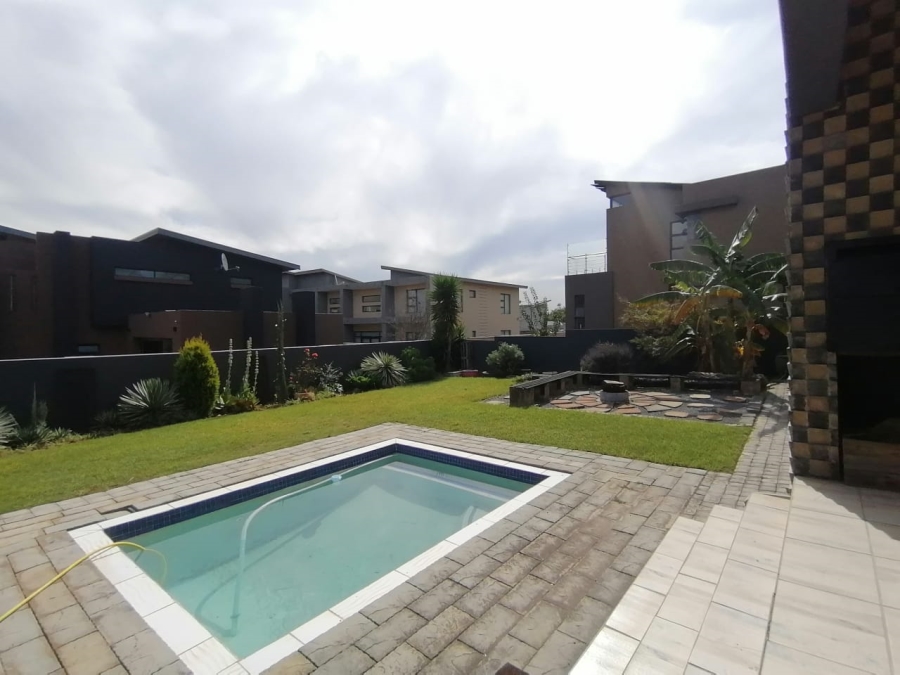 5 Bedroom Property for Sale in Eye of Africa Gauteng