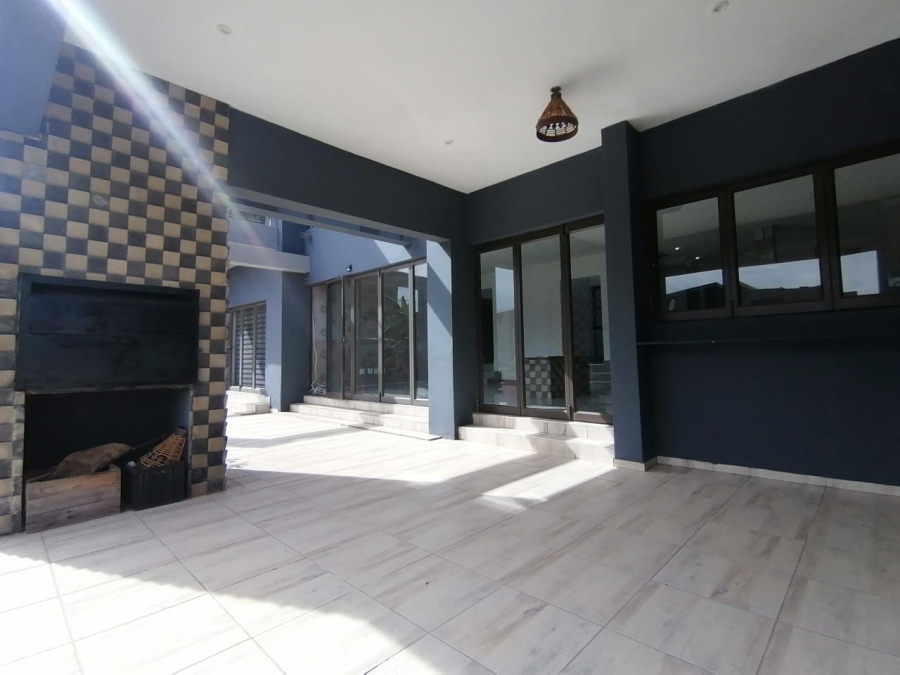 5 Bedroom Property for Sale in Eye of Africa Gauteng