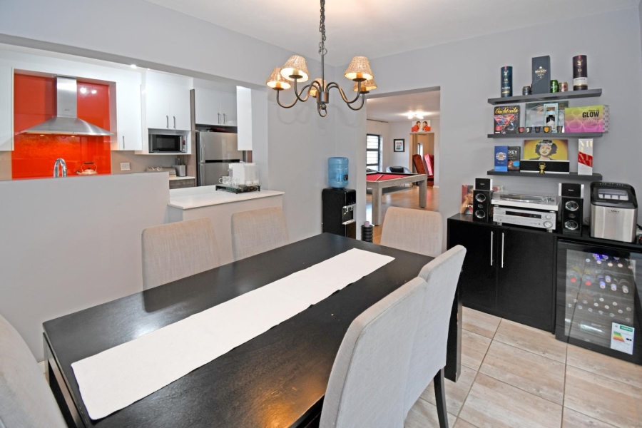 3 Bedroom Property for Sale in Magaliessig Gauteng