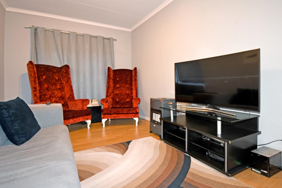 3 Bedroom Property for Sale in Magaliessig Gauteng