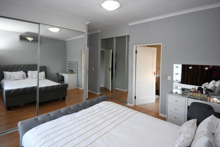 3 Bedroom Property for Sale in Magaliessig Gauteng