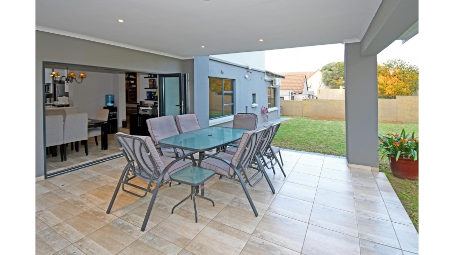 3 Bedroom Property for Sale in Magaliessig Gauteng