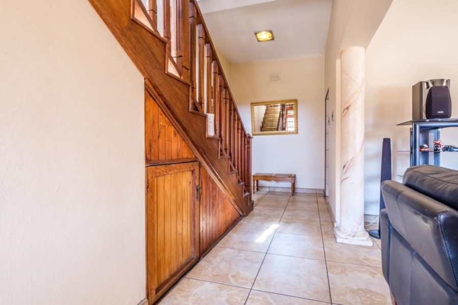 To Let 3 Bedroom Property for Rent in Lambton Gauteng