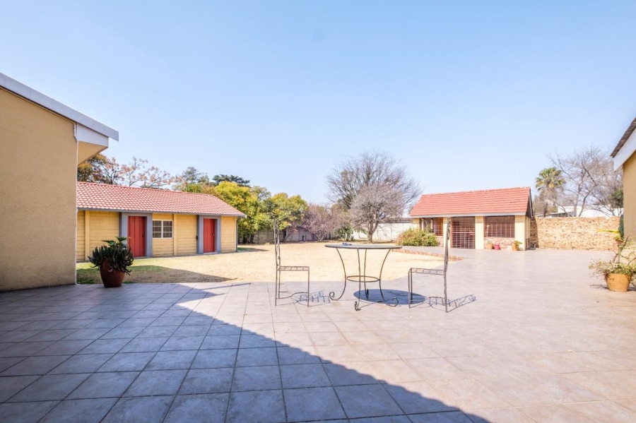 To Let 3 Bedroom Property for Rent in Lambton Gauteng