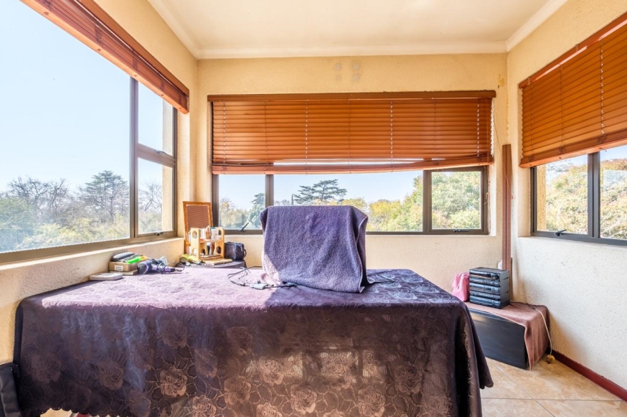 To Let 3 Bedroom Property for Rent in Lambton Gauteng