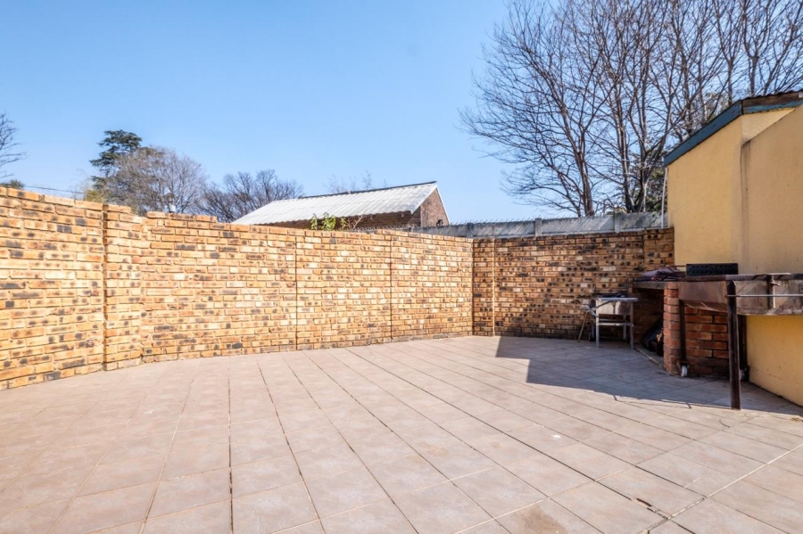 To Let 3 Bedroom Property for Rent in Lambton Gauteng