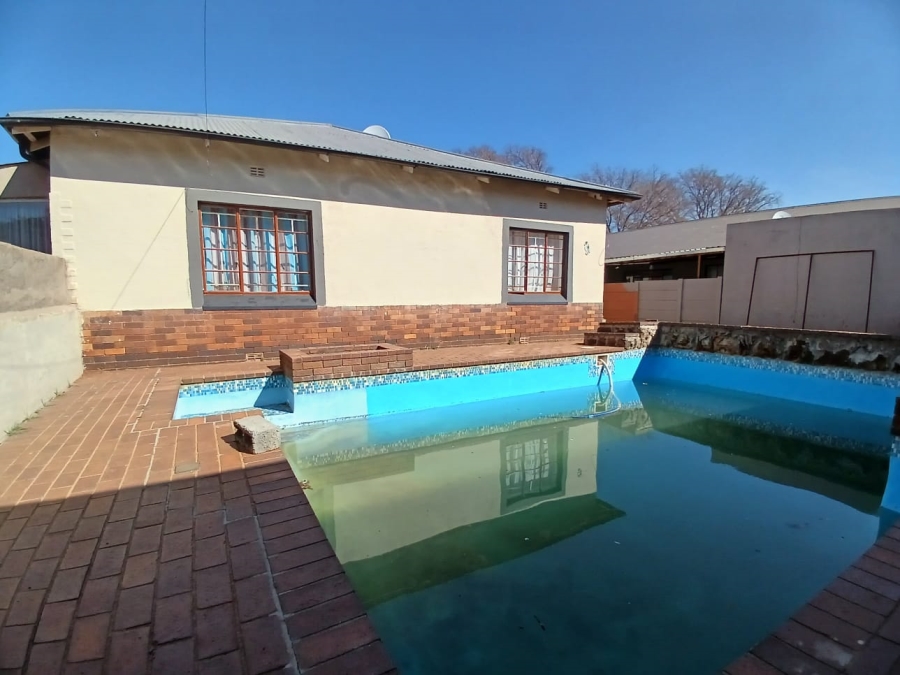 3 Bedroom Property for Sale in Roodepoort North Gauteng