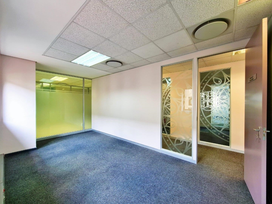 To Let commercial Property for Rent in Strubensvallei Gauteng