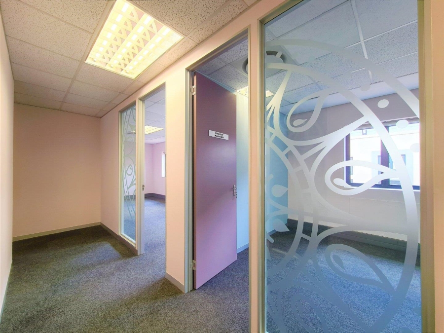 To Let commercial Property for Rent in Strubensvallei Gauteng