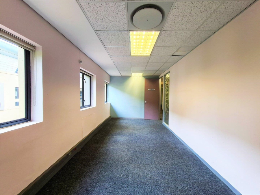 To Let commercial Property for Rent in Strubensvallei Gauteng
