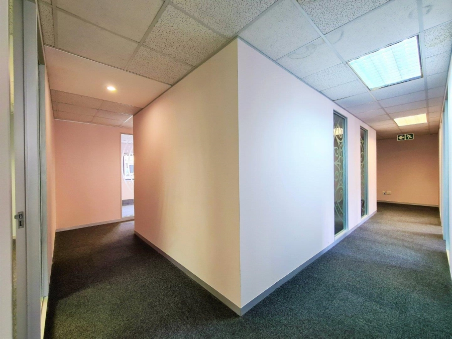 To Let commercial Property for Rent in Strubensvallei Gauteng