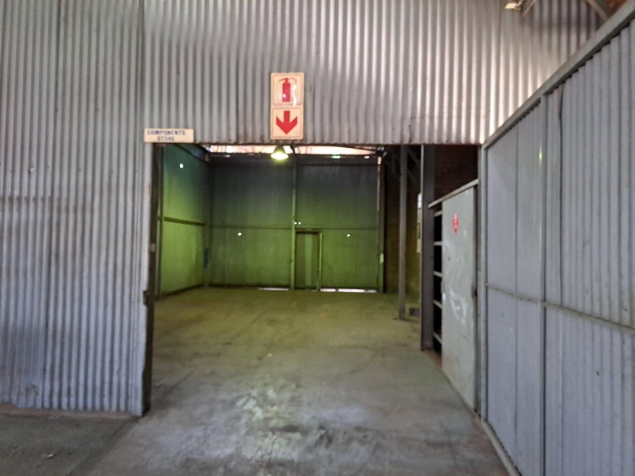 To Let commercial Property for Rent in Peacehaven Industrial Gauteng