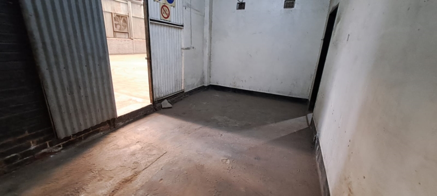 To Let commercial Property for Rent in Peacehaven Industrial Gauteng