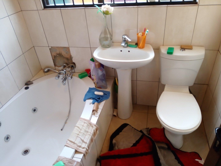 3 Bedroom Property for Sale in Soshanguve HH Gauteng